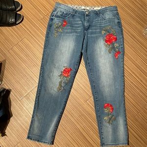 Embroidered Boyfriend Jeans